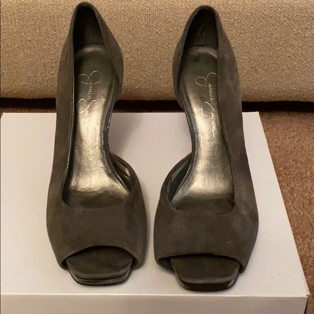 Jessica Simpson gray suede heels